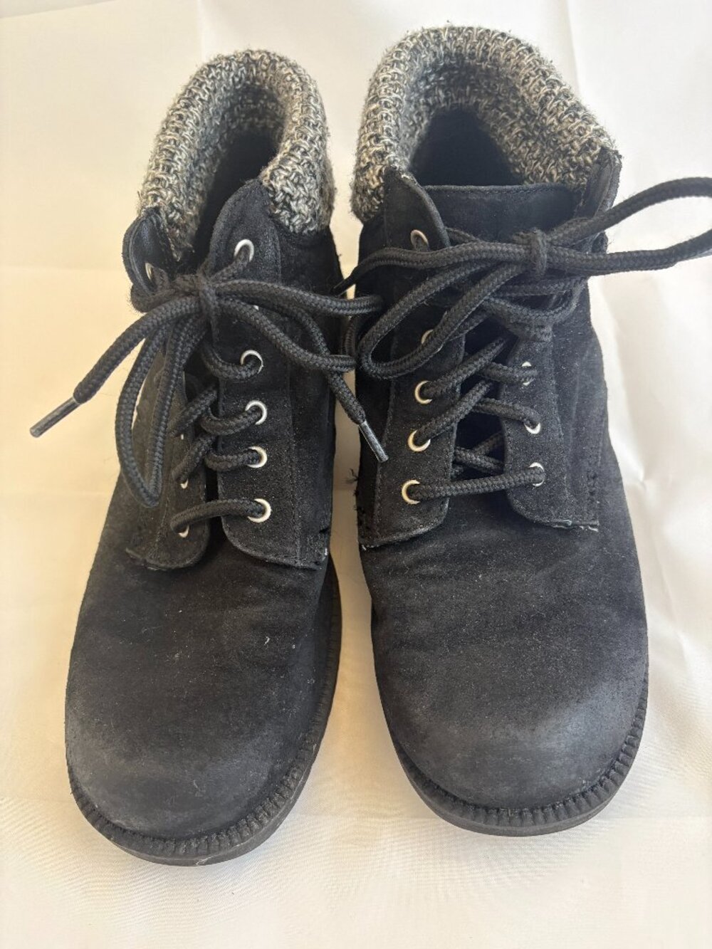 Original Outback Women's 8W Black Suede Lace Up Ankle Boots Knit Cuff